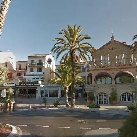 4 Pers Au Lavandou Avec Terrasse Et Climatisation - Fr-1-251-223 Appartamento *